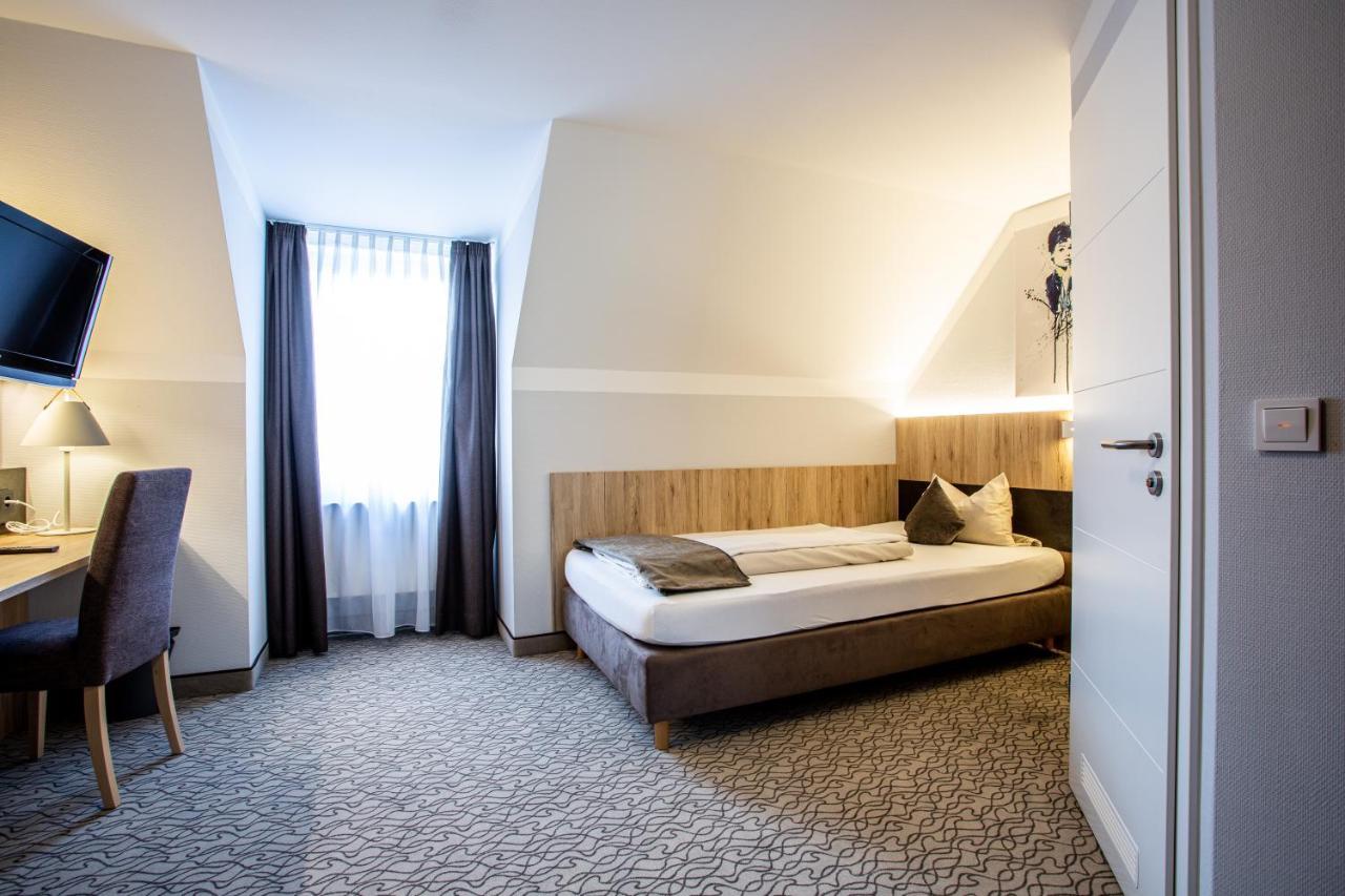 Amtsstueble Hotel & Restaurant Mosbach  Bagian luar foto