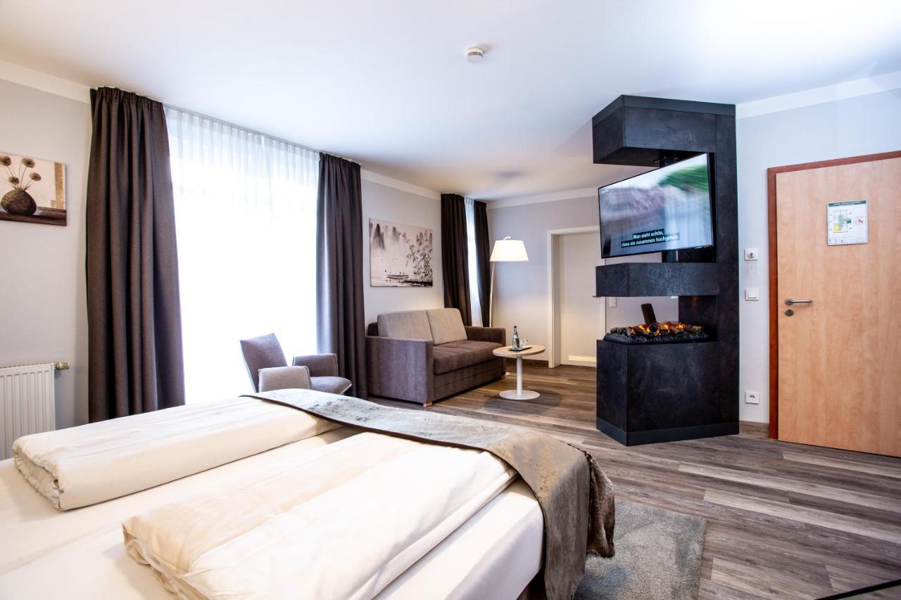Amtsstueble Hotel & Restaurant Mosbach  Bagian luar foto