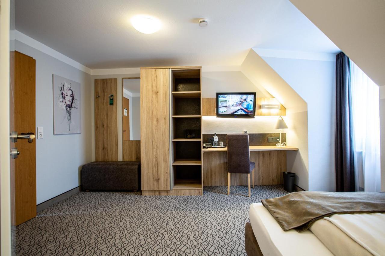 Amtsstueble Hotel & Restaurant Mosbach  Bagian luar foto