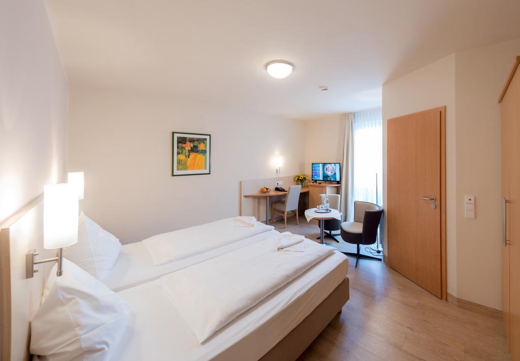 Amtsstueble Hotel & Restaurant Mosbach  Bagian luar foto